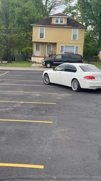 2007 BMW E65/E66 750i & 760i Sedan - Image 10 of 10