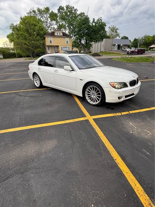 2007 BMW E65/E66 750i & 760i Sedan - Image 7 of 10