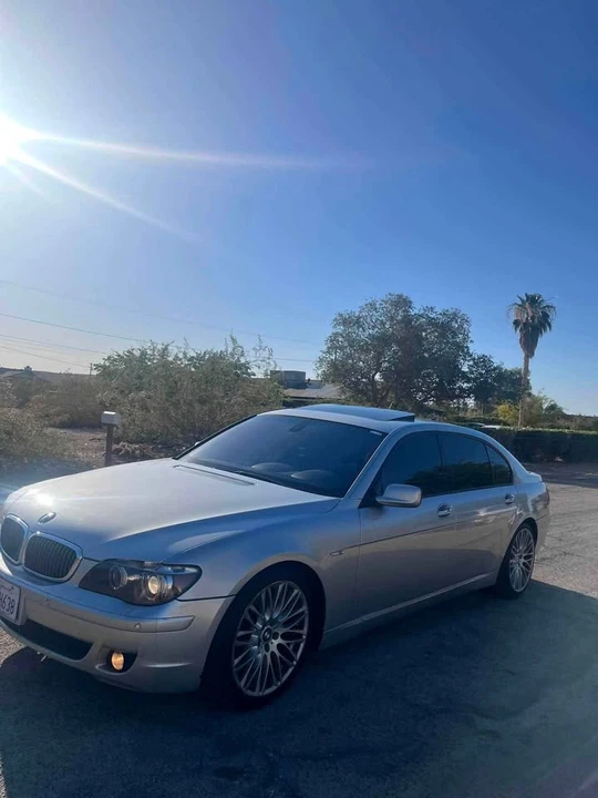 2007 BMW E65/E66 750i & 760i Sedan - Image 2 of 12