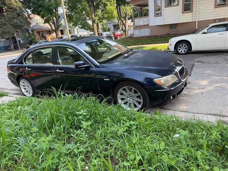 2007 BMW E65/E66 750i & 760i Sedan - Image 3 of 9