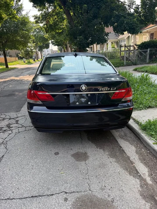 2007 BMW E65/E66 750i & 760i Sedan - Image 4 of 9