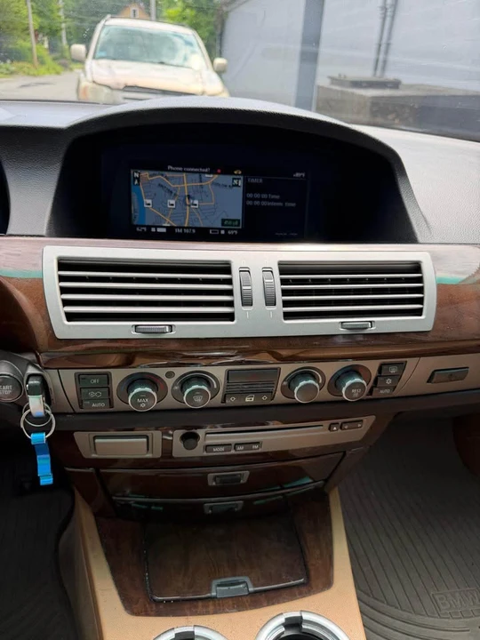 2007 BMW E65/E66 750i & 760i Sedan - Image 7 of 9