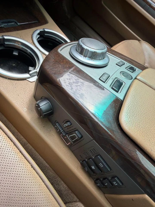 2007 BMW E65/E66 750i & 760i Sedan - Image 8 of 9