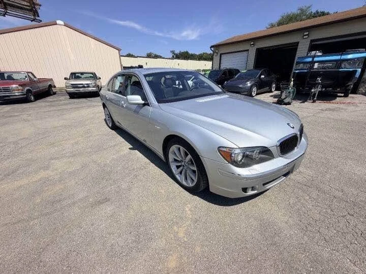 2007 BMW E65/E66 750i & 760i Sedan - Image 3 of 10