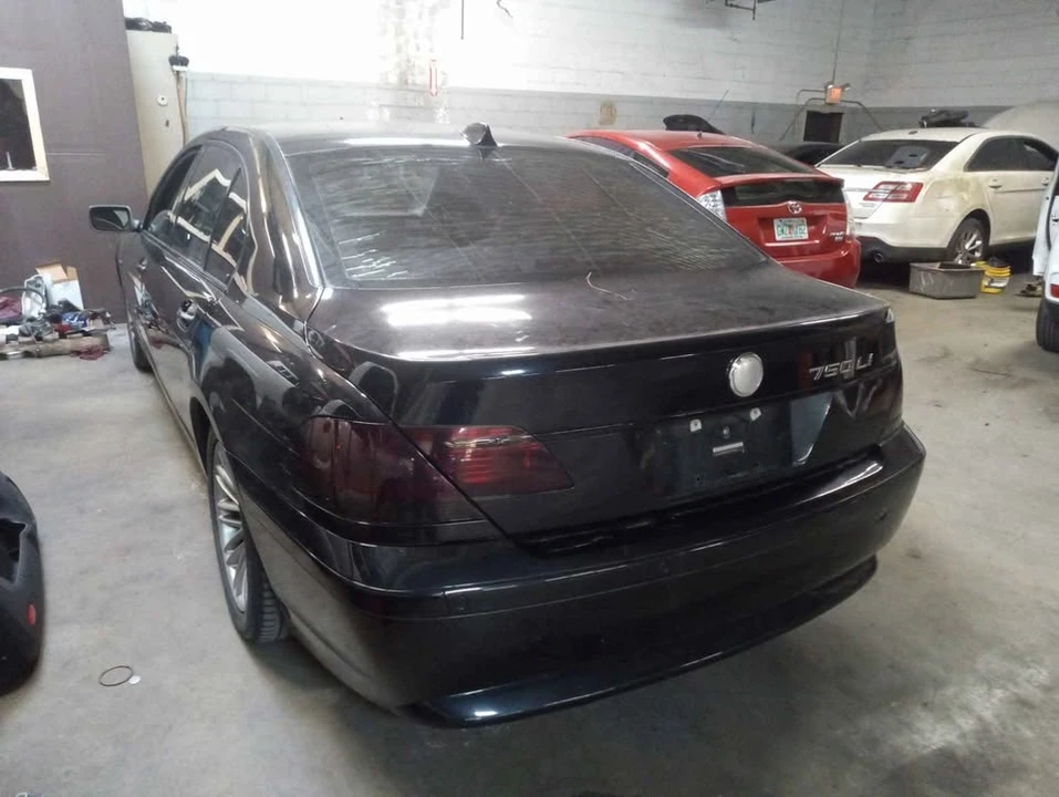 2007 BMW E65/E66 750i & 760i Sedan - Image 2 of 4