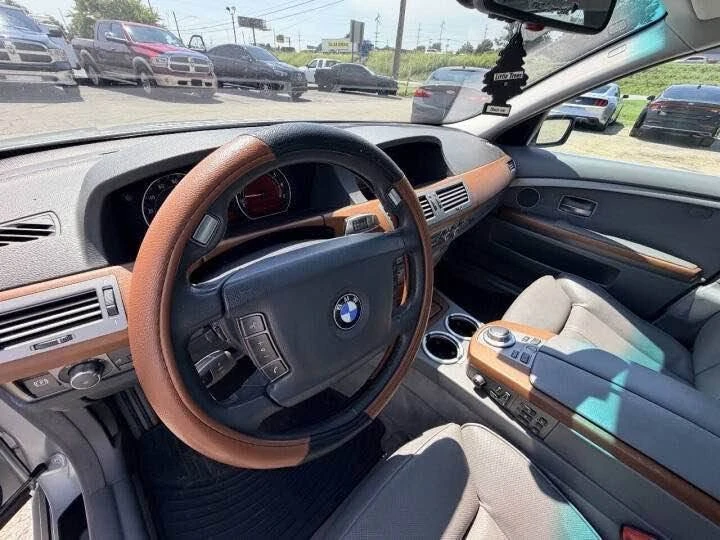 2007 BMW E65/E66 750i & 760i Sedan - Image 8 of 10