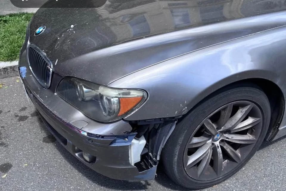 2007 BMW E65/E66 750i & 760i Sedan - Image 2 of 6