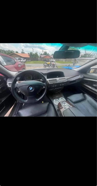 2007 BMW E65/E66 750i & 760i Sedan - Image 8 of 19