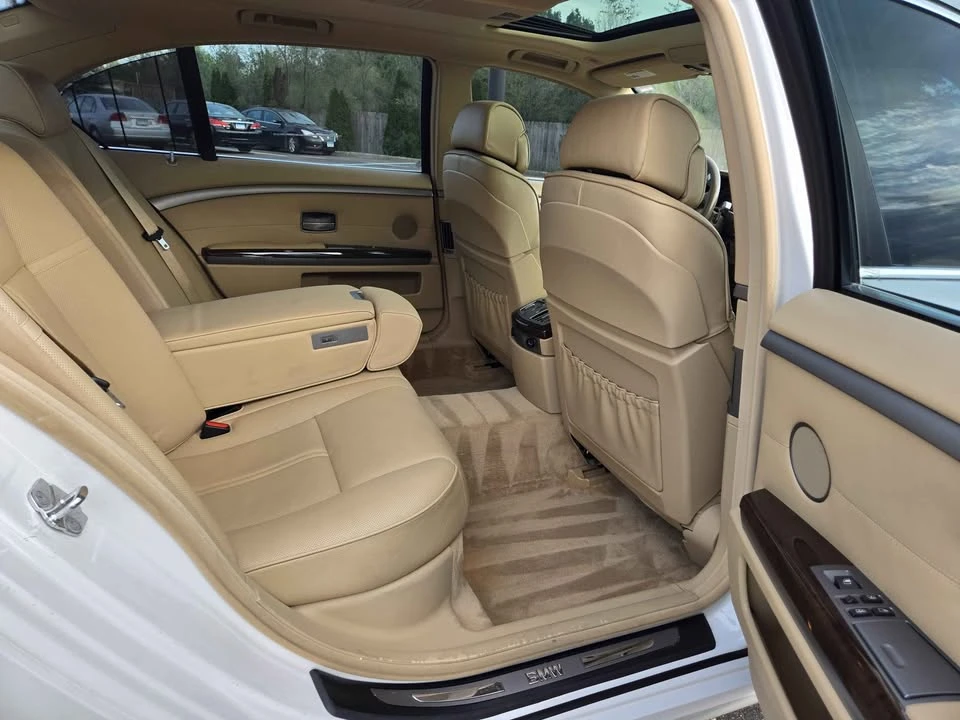 2007 BMW E65/E66 750i & 760i Sedan - Image 13 of 18