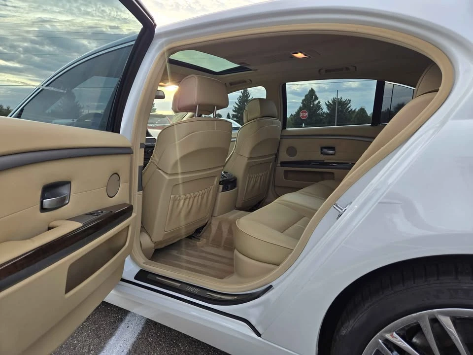 2007 BMW E65/E66 750i & 760i Sedan - Image 10 of 18