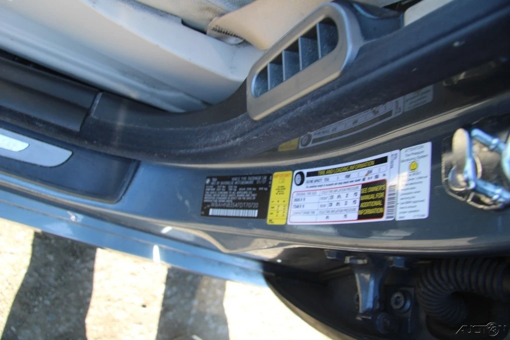 2007 BMW E65/E66 750i & 760i Sedan - Image 11 of 21