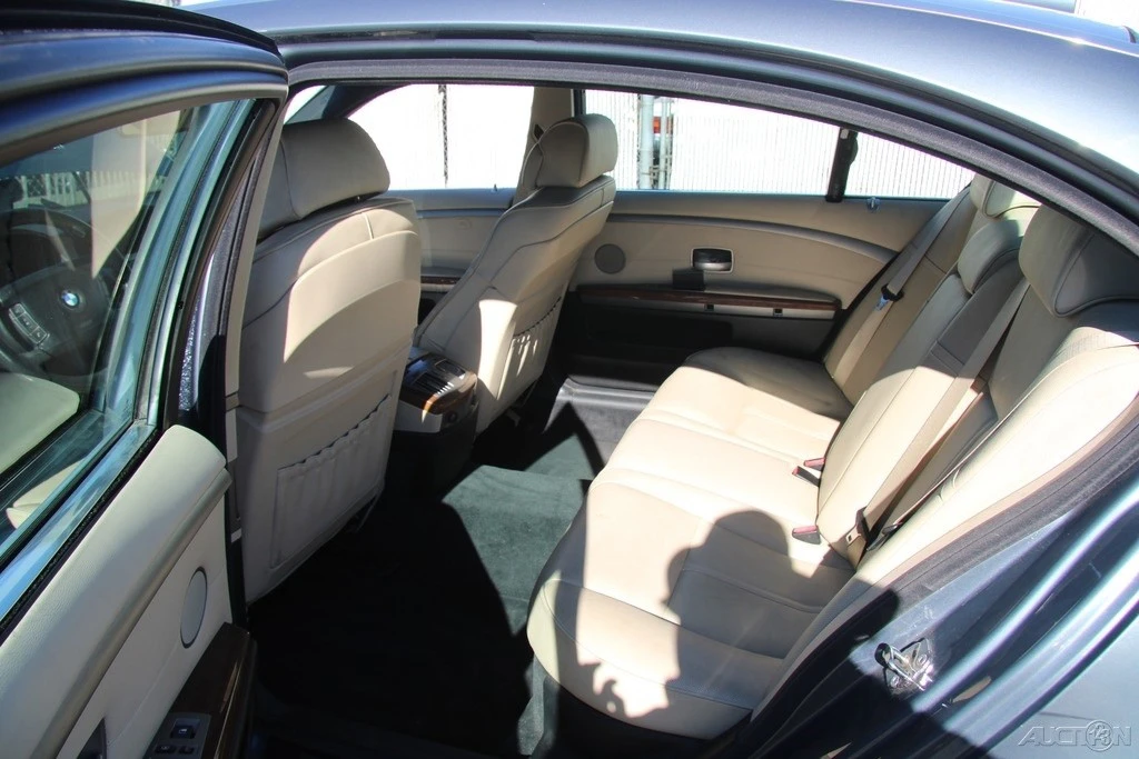 2007 BMW E65/E66 750i & 760i Sedan - Image 19 of 21
