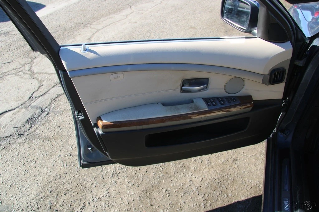 2007 BMW E65/E66 750i & 760i Sedan - Image 12 of 21
