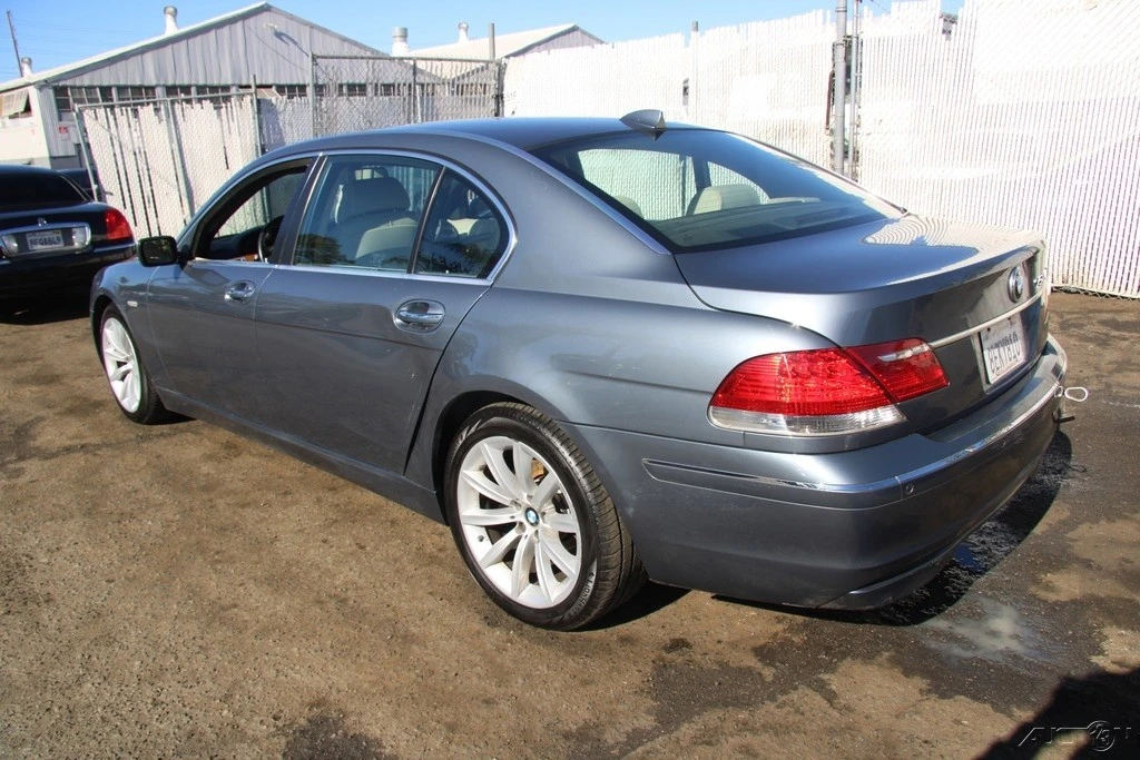 2007 BMW E65/E66 750i & 760i Sedan - Image 4 of 21