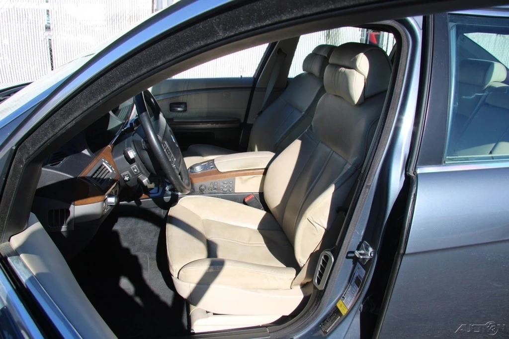 2007 BMW E65/E66 750i & 760i Sedan - Image 13 of 21