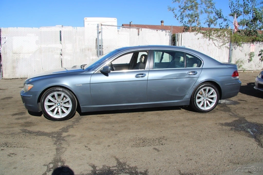 2007 BMW E65/E66 750i & 760i Sedan - Image 3 of 21