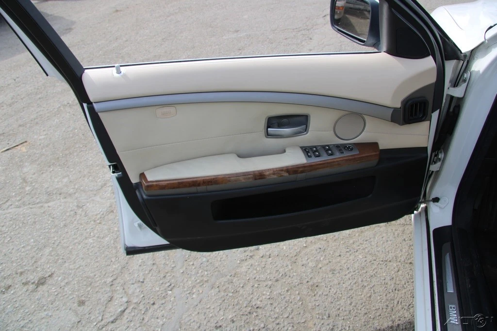 2007 BMW E65/E66 750i & 760i Sedan - Image 12 of 21