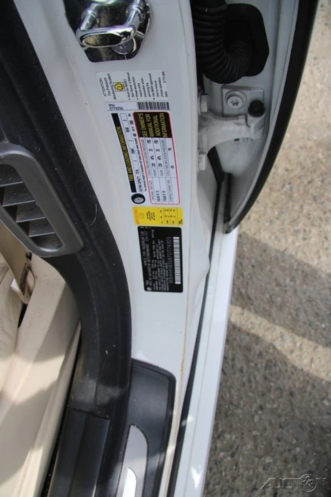 2007 BMW E65/E66 750i & 760i Sedan - Image 11 of 21