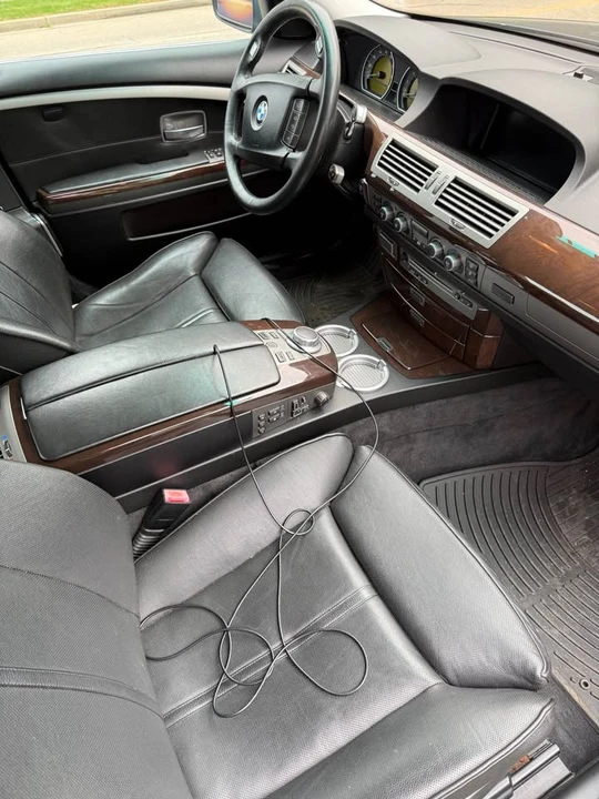 2007 BMW E65/E66 750i & 760i Sedan - Image 7 of 7