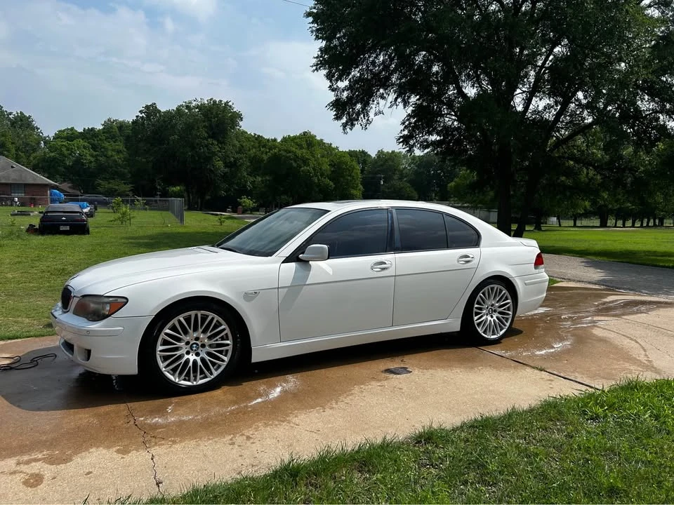 2007 BMW E65/E66 750i & 760i Sedan - Image 3 of 4