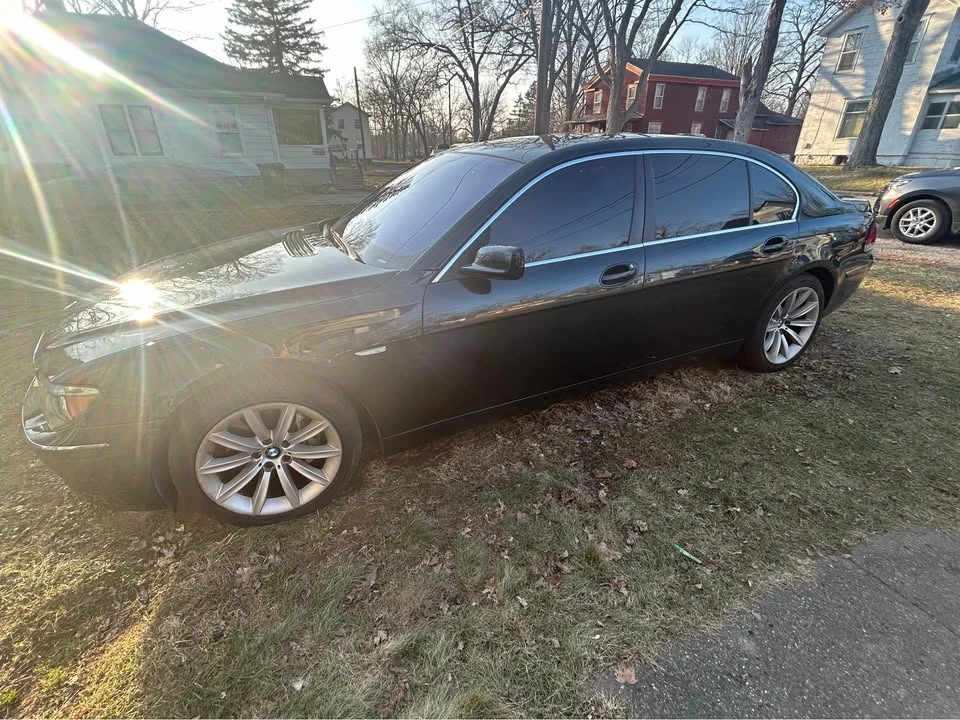 2007 BMW E65/E66 750i & 760i Sedan - Image 4 of 9