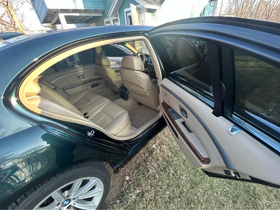 2007 BMW E65/E66 750i & 760i Sedan - Image 7 of 9