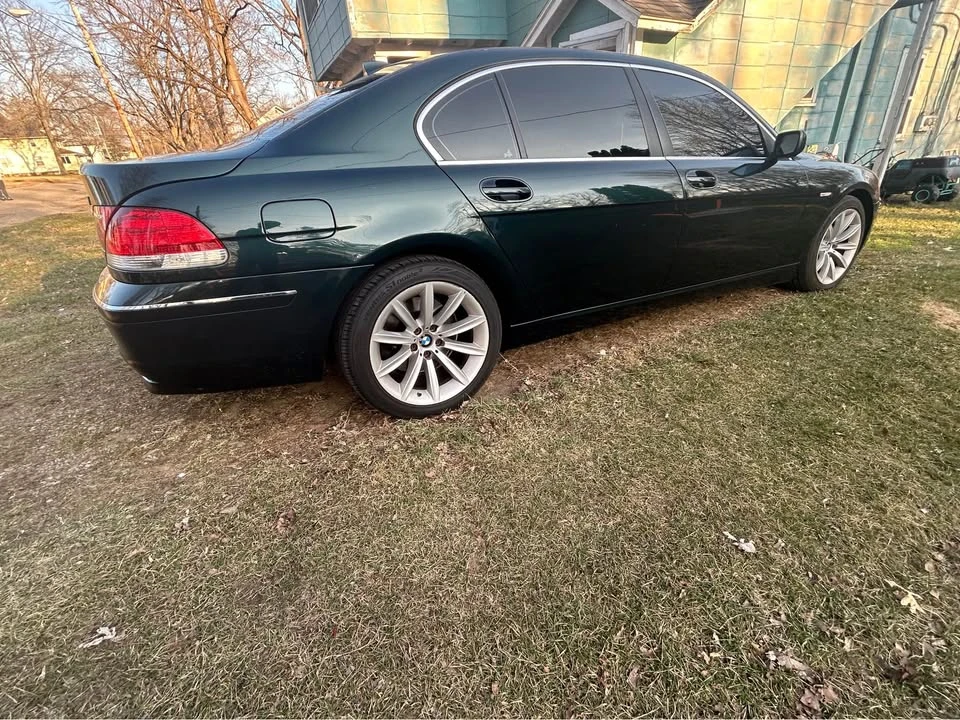 2007 BMW E65/E66 750i & 760i Sedan - Image 2 of 9