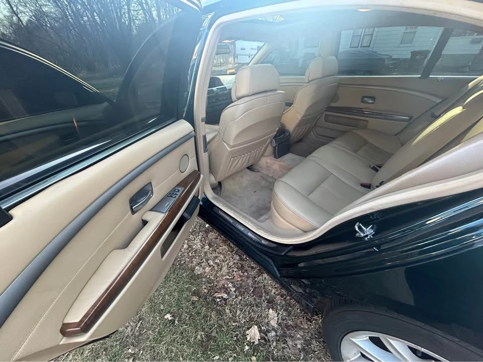 2007 BMW E65/E66 750i & 760i Sedan - Image 8 of 9