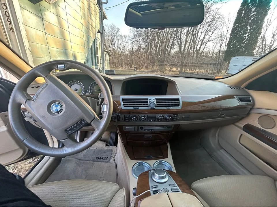 2007 BMW E65/E66 750i & 760i Sedan - Image 5 of 9