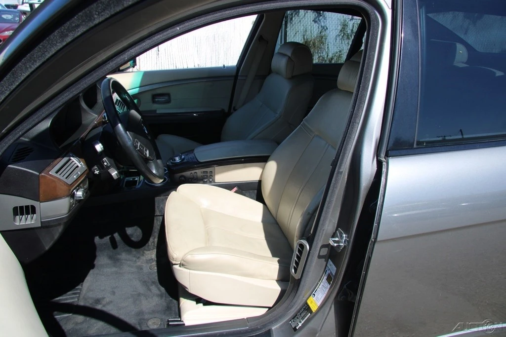 2007 BMW E65/E66 750i & 760i Sedan - Image 15 of 21
