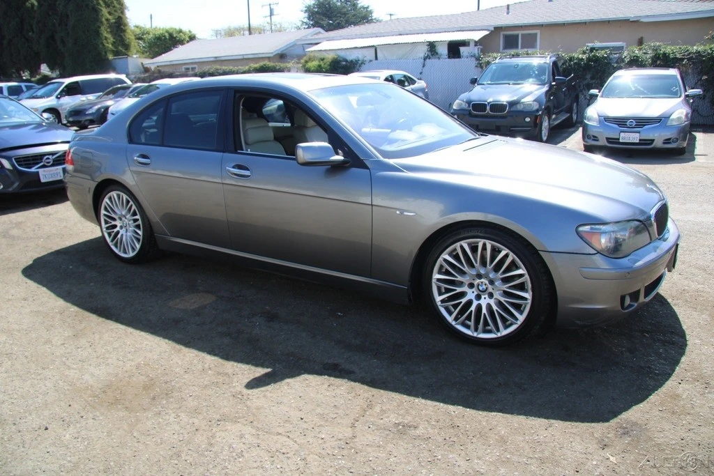 2007 BMW E65/E66 750i & 760i Sedan - Image 8 of 21