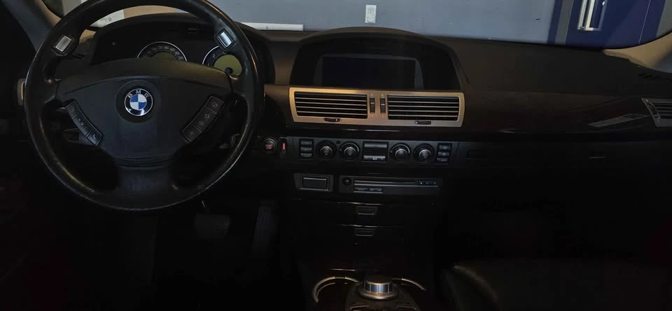 2007 BMW E65/E66 7 Series - Image 9 of 19