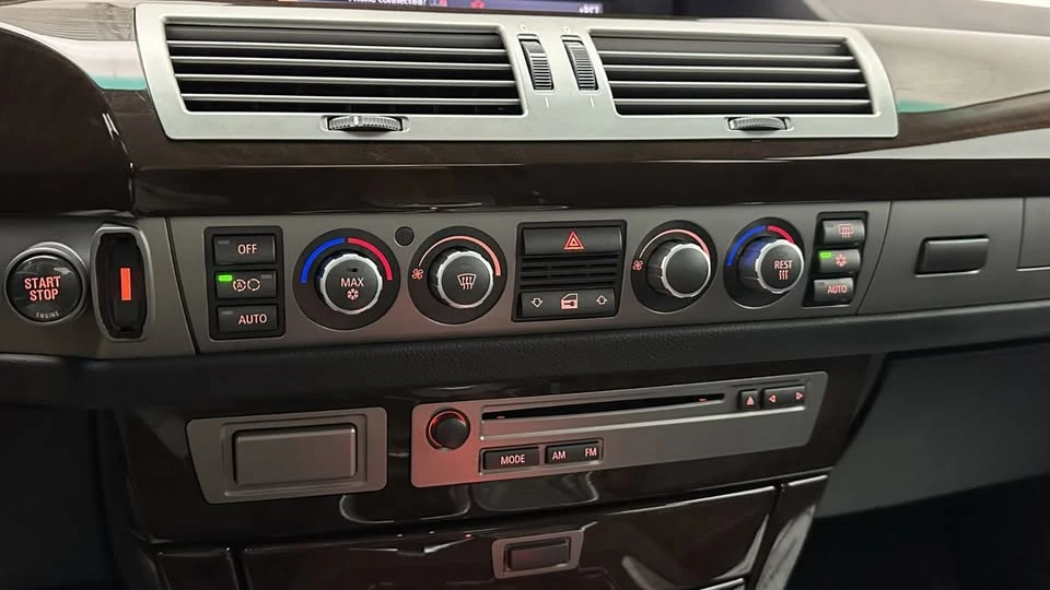 2007 BMW E65/E66 7 Series - Image 13 of 20