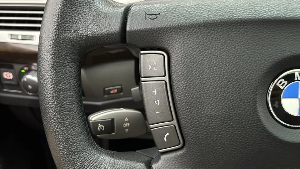 2007 BMW E65/E66 7 Series - Image 16 of 20