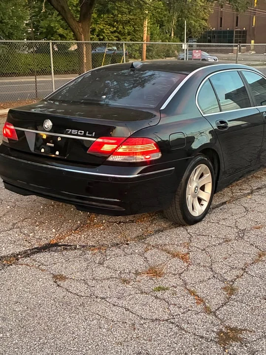 2007 BMW E65/E66 750i & 760i Sedan - Image 4 of 15
