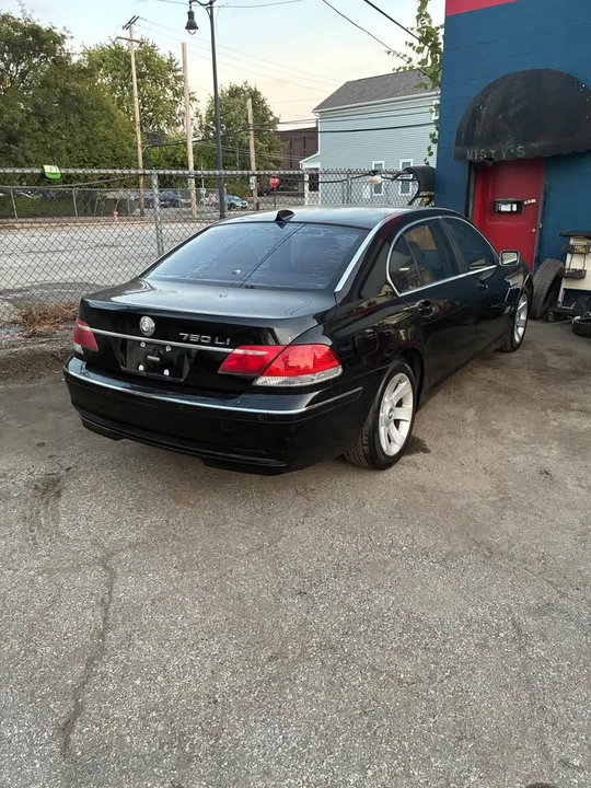 2007 BMW E65/E66 750i & 760i Sedan - Image 14 of 15