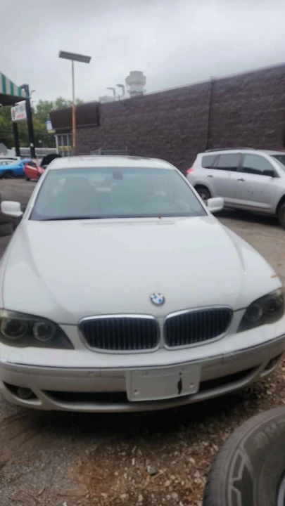 2007 BMW E65/E66 750i & 760i Sedan - Image 2 of 7