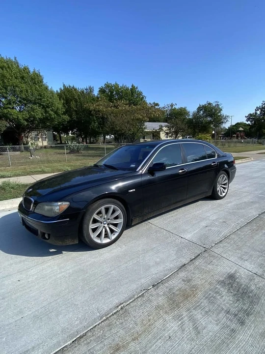 2007 BMW E65/E66 750i & 760i Sedan - Image 3 of 9