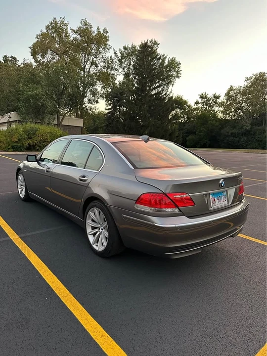 2007 BMW E65/E66 750i & 760i Sedan - Image 7 of 17