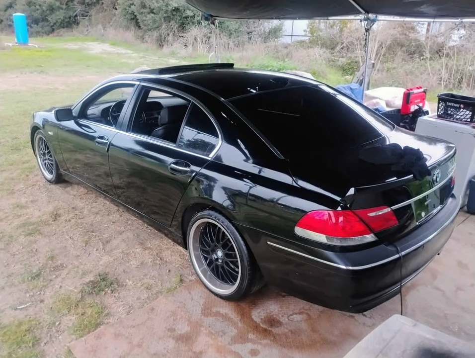 2007 BMW E65/E66 750i & 760i Sedan - Image 7 of 7
