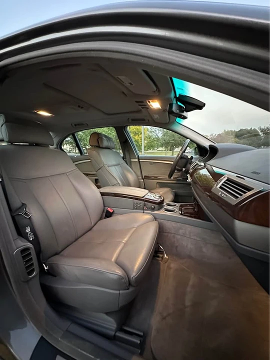 2007 BMW E65/E66 750i & 760i Sedan - Image 11 of 17