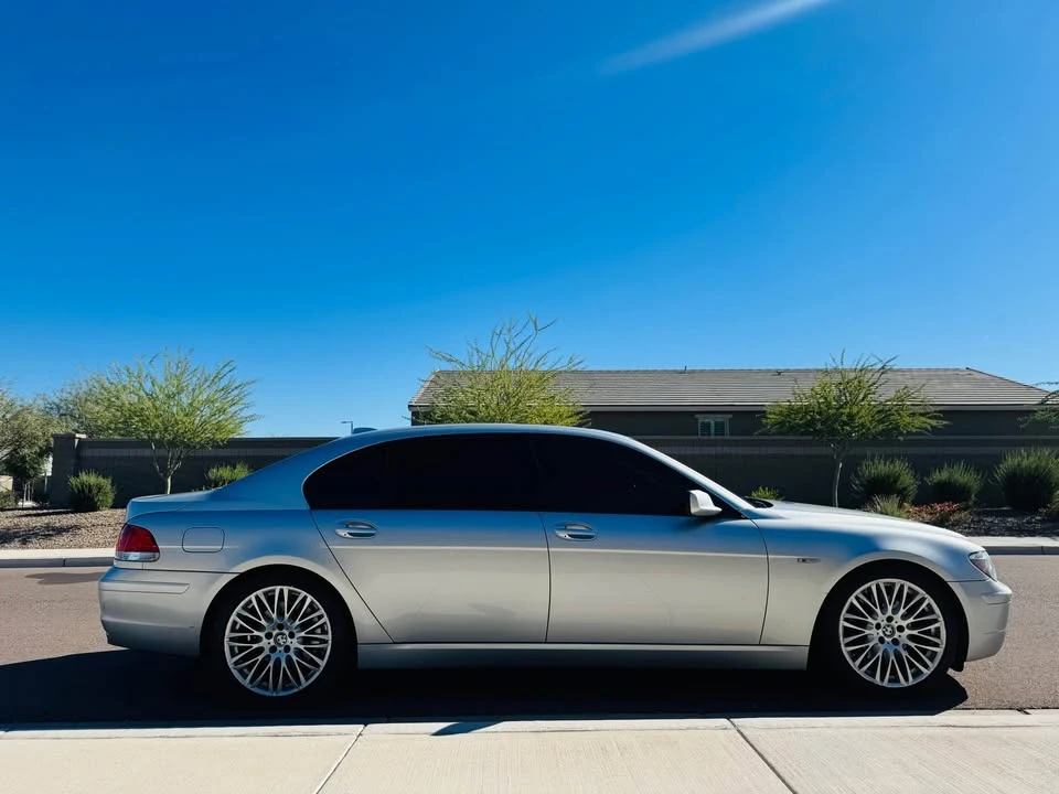 2007 BMW E65/E66 750i & 760i Sedan - Image 2 of 19