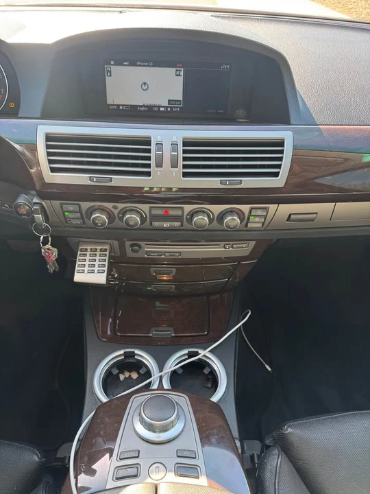 2007 BMW E65/E66 750i & 760i Sedan - Image 19 of 19