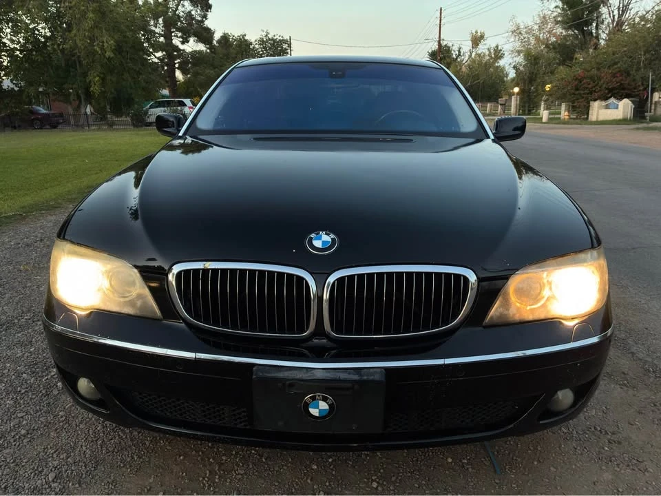 2007 BMW E65/E66 750i & 760i Sedan - Image 2 of 11