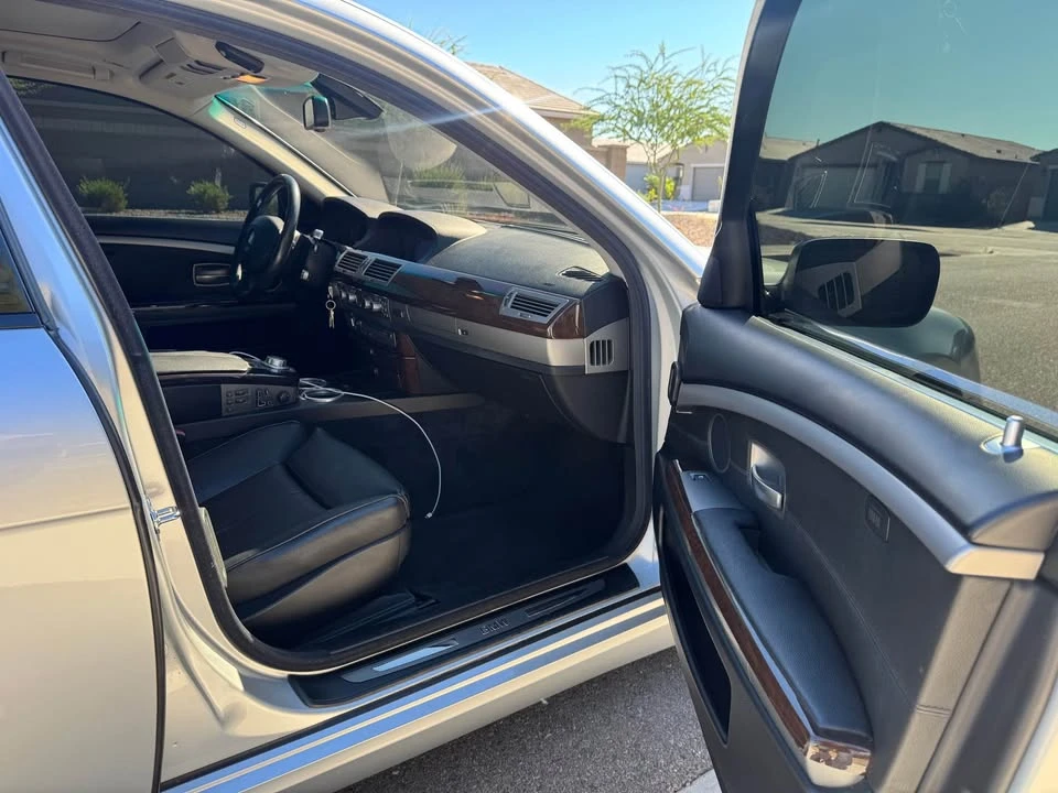 2007 BMW E65/E66 750i & 760i Sedan - Image 17 of 19