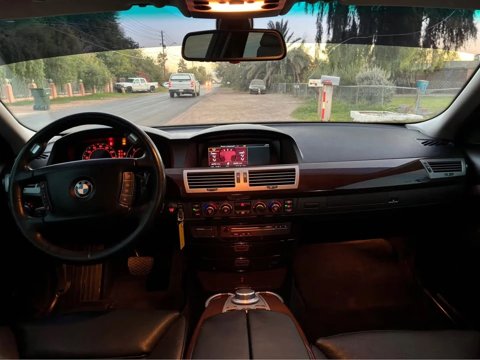 2007 BMW E65/E66 750i & 760i Sedan - Image 9 of 12