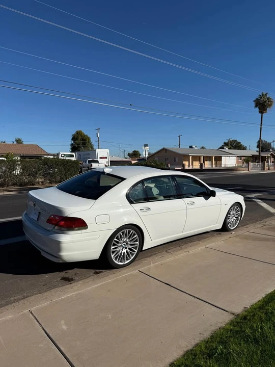 2007 BMW E65/E66 750i & 760i Sedan - Image 7 of 9