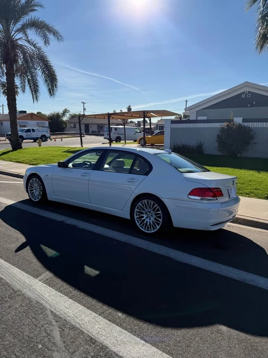 2007 BMW E65/E66 750i & 760i Sedan - Image 2 of 9