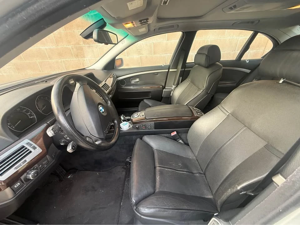 2007 BMW E65/E66 750i & 760i Sedan - Image 4 of 5