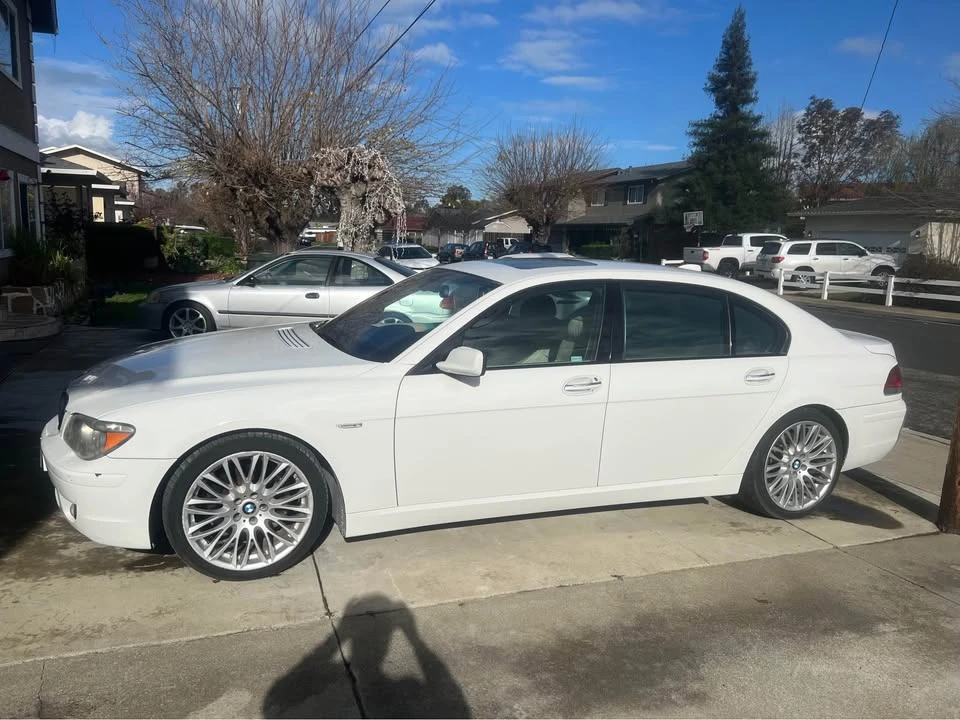 2007 BMW E65/E66 750i & 760i Sedan - Image 4 of 7